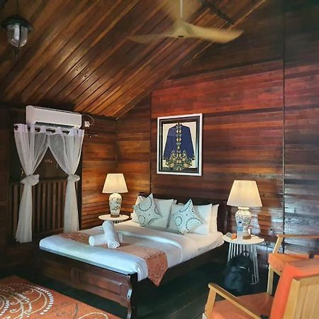 Melina Beach Resort Kampung Genting Bagian luar foto