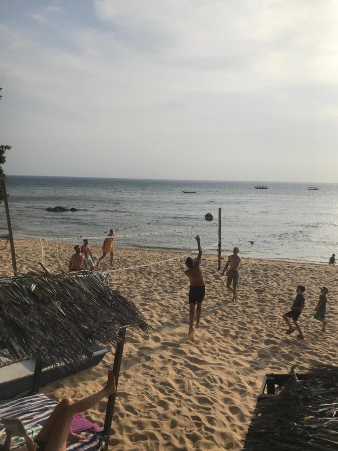Melina Beach Resort Kampung Genting Bagian luar foto